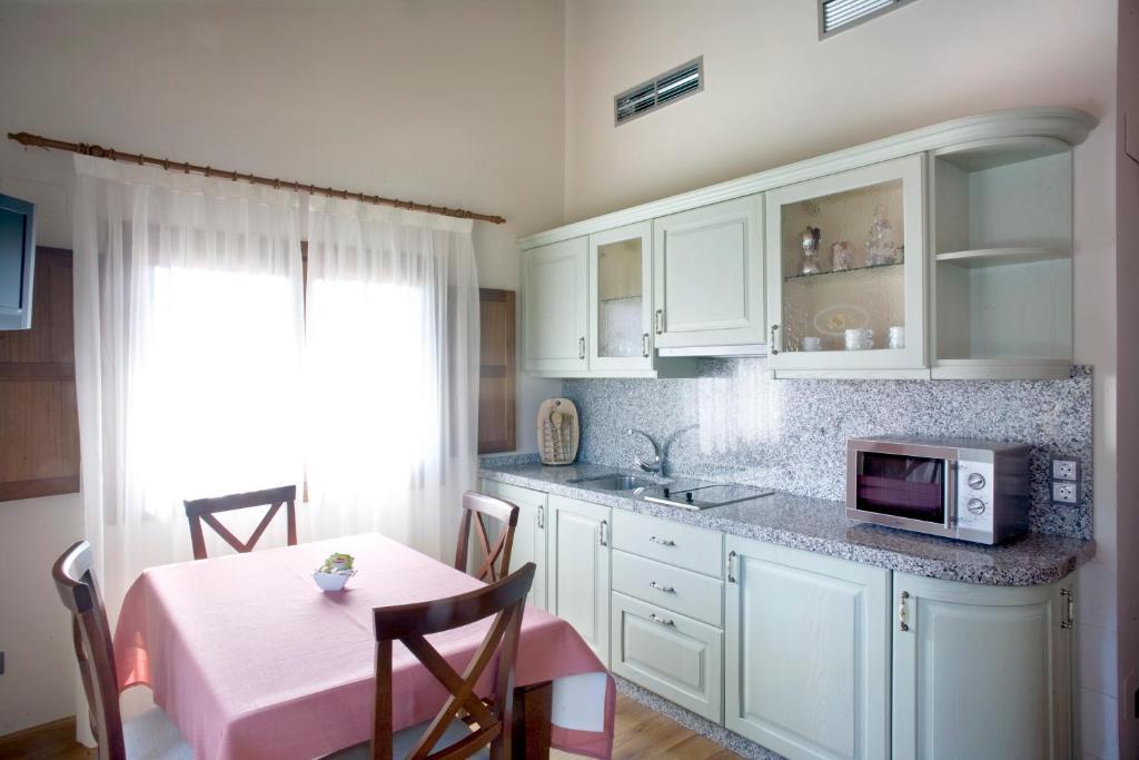 Apartamentos Rurales Antojanes Granda  Chambre photo